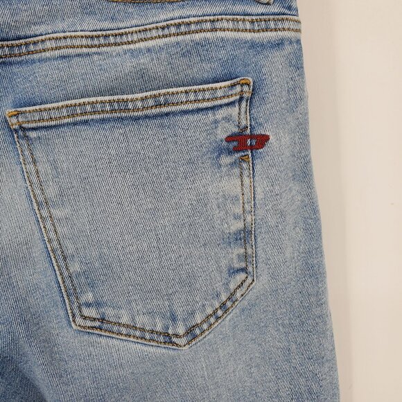 Diesel 2019 D Strukt Men's Mid Rise Skinny Light Wash Denim Jeans Size 30x30 - Picture 4 of 13